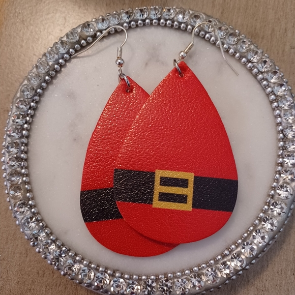 Red Leather Teardrop Santa Belt Dangle Drop Earrings - Picture 3 of 5
